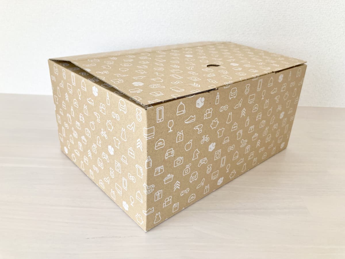 ダイソーのメルカリデザインの60サイズダンボール箱